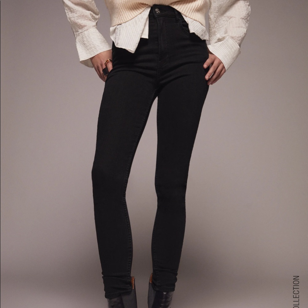 ZARA HI-RISE SCULPT JEANS